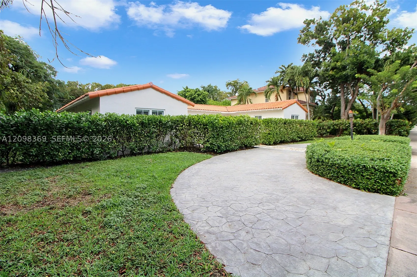 1110 Wallace St