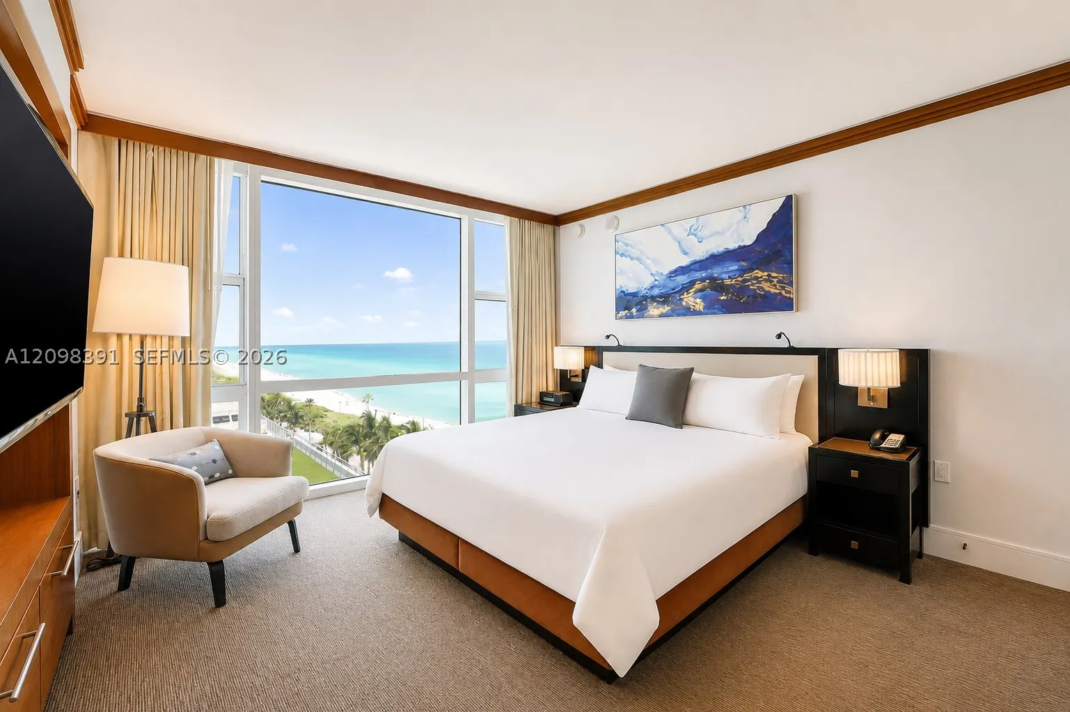 6801 Collins Ave #811