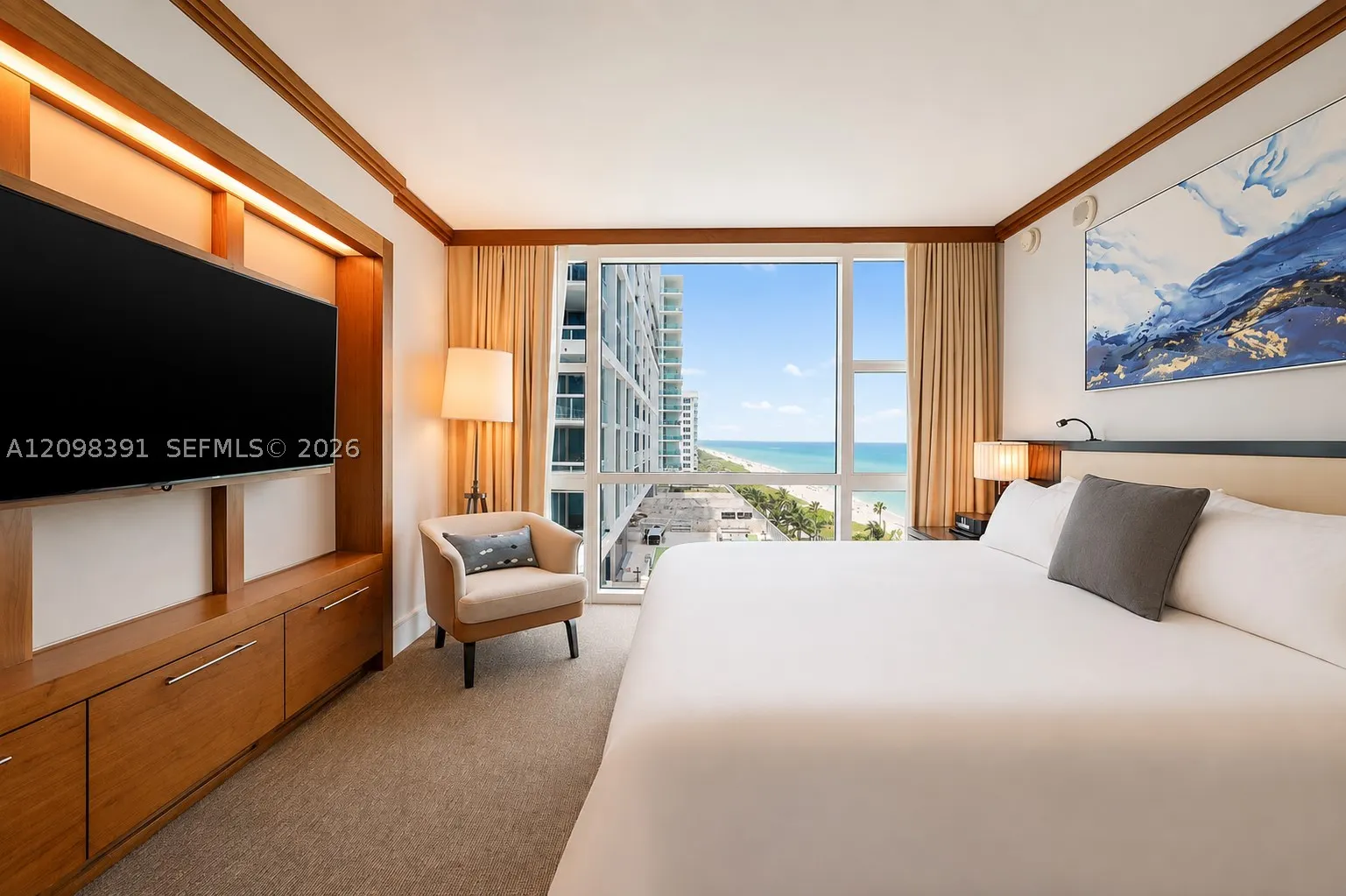 6801 Collins Ave #811