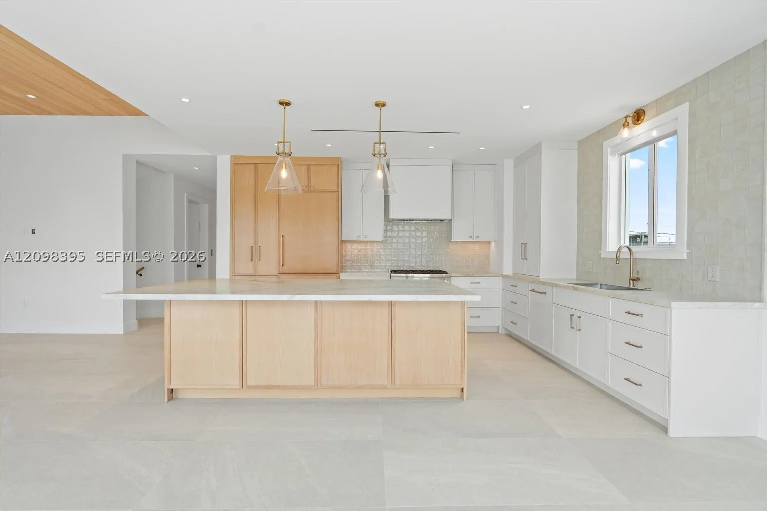 108 Ellington Ct