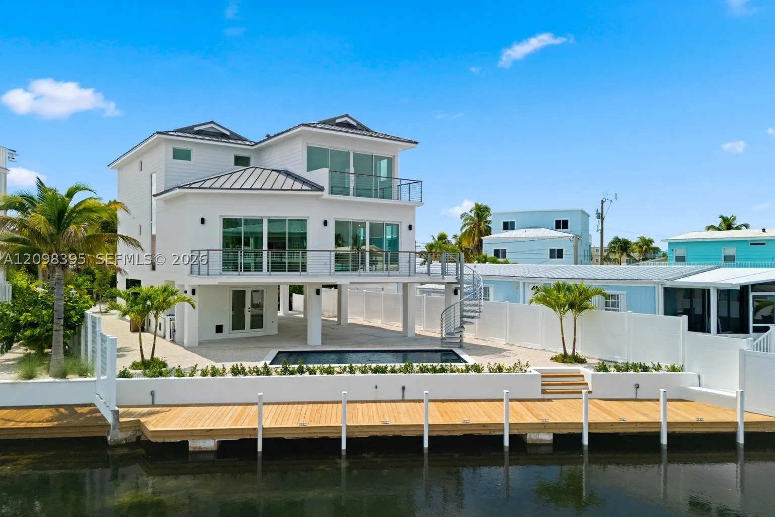 108 Ellington Ct