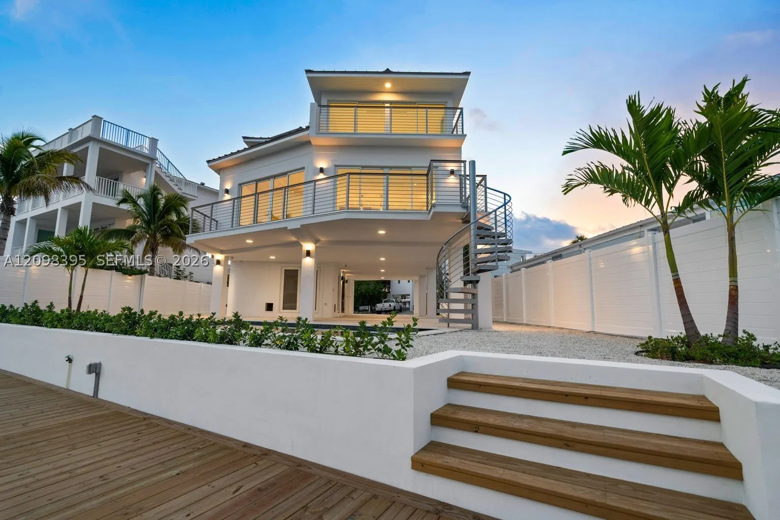 108 Ellington Ct