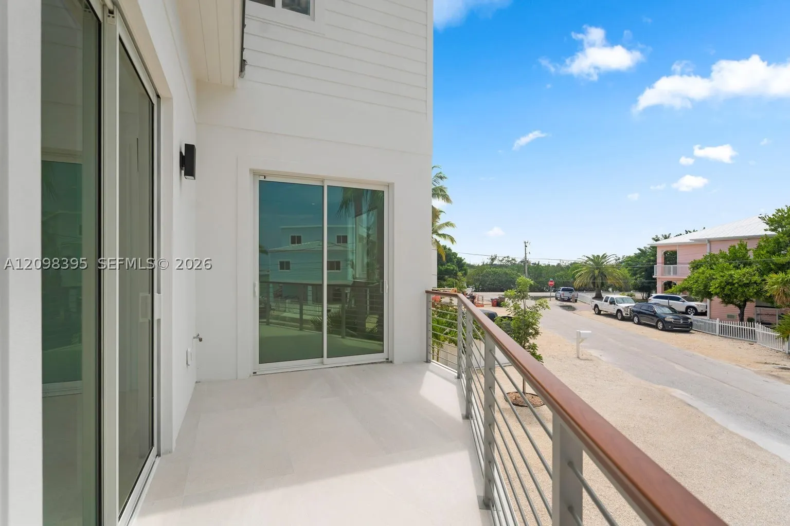 108 Ellington Ct