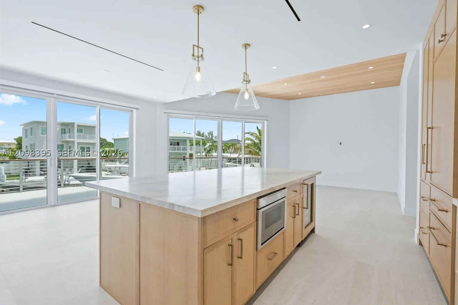 108 Ellington Ct