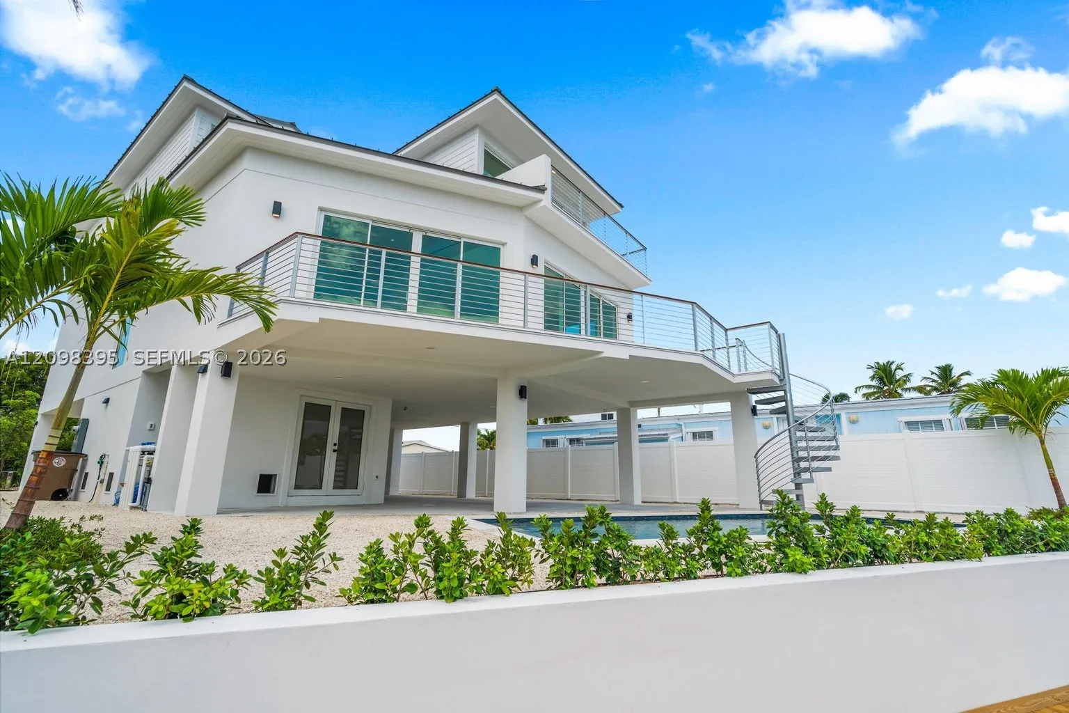 108 Ellington Ct
