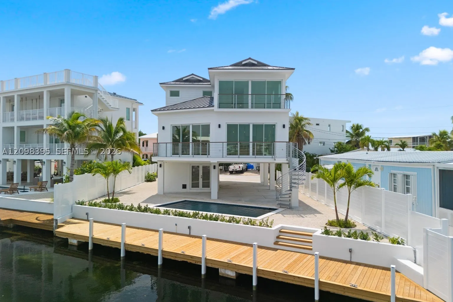 108 Ellington Ct