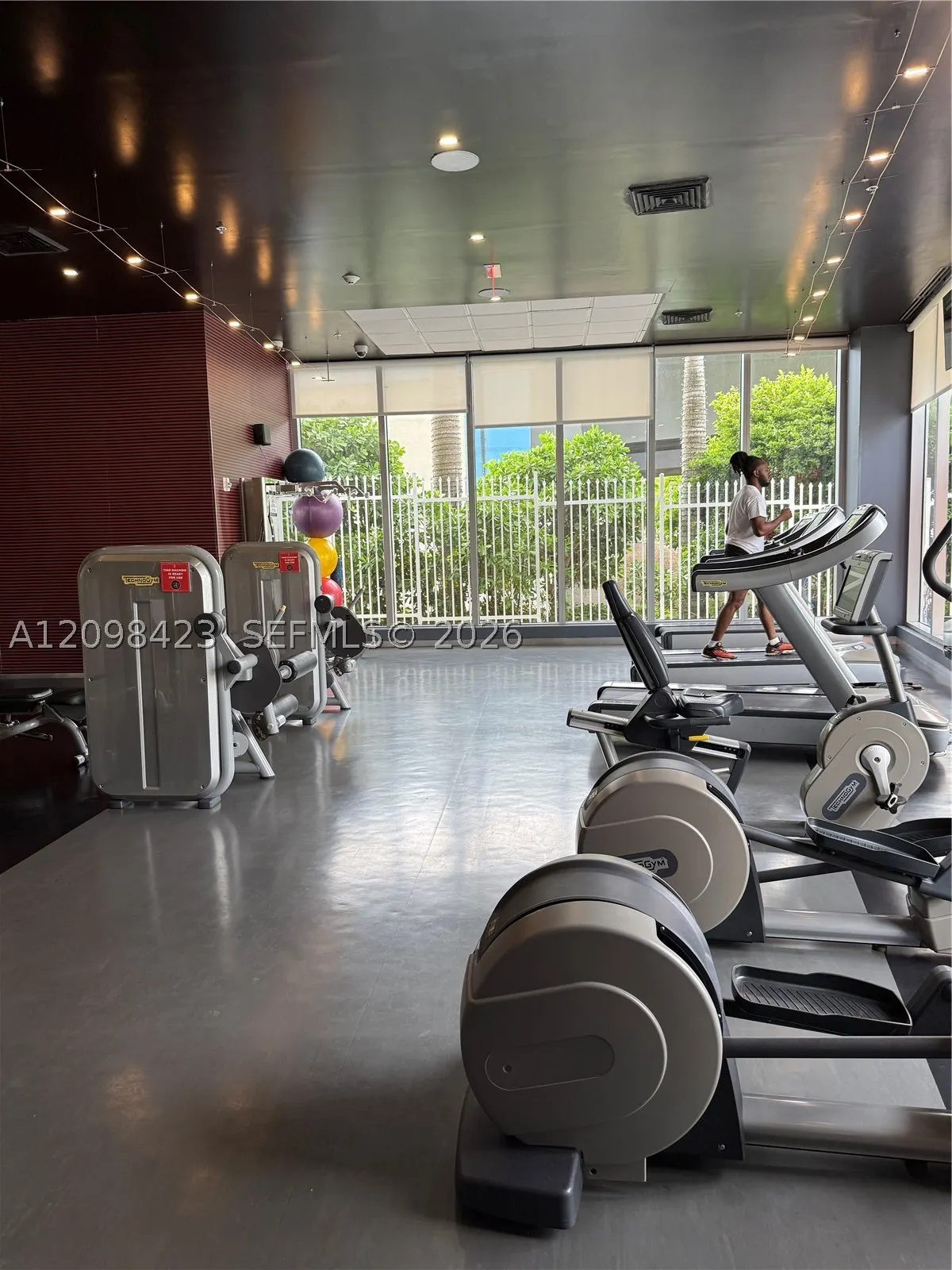 2602 E Hallandale Beach Blvd #R2203