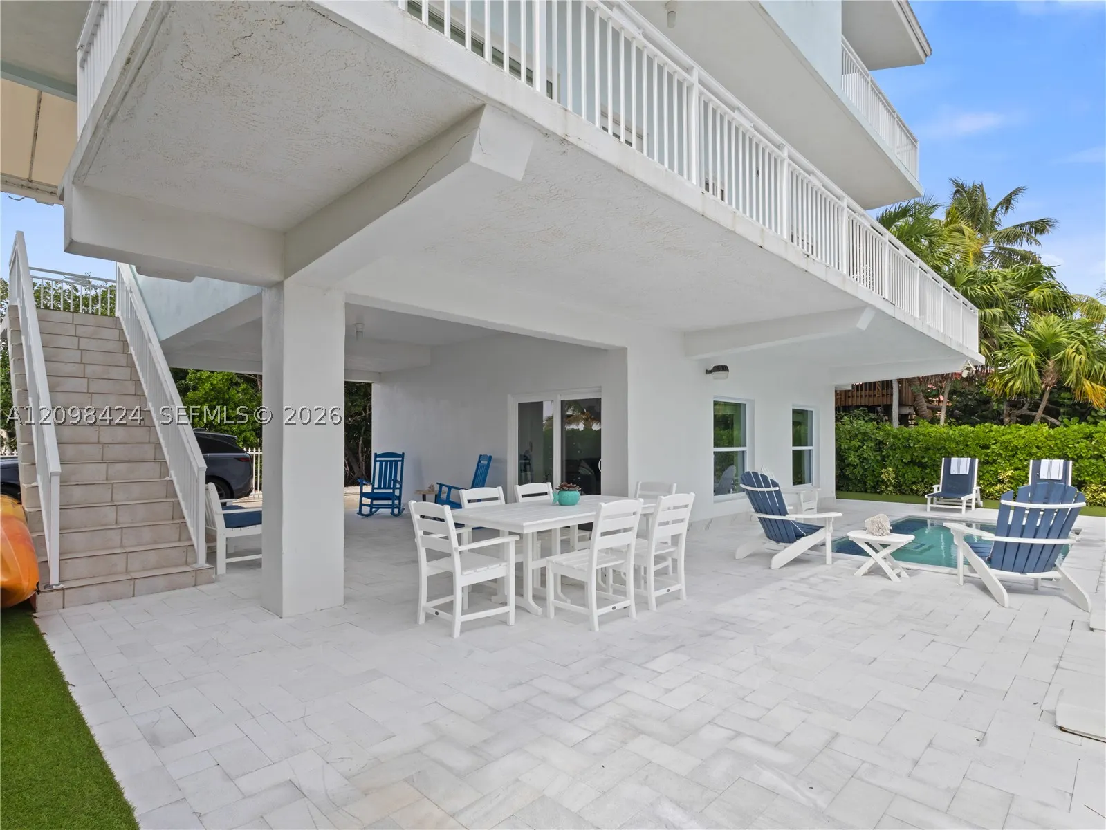607 Cuda Ln