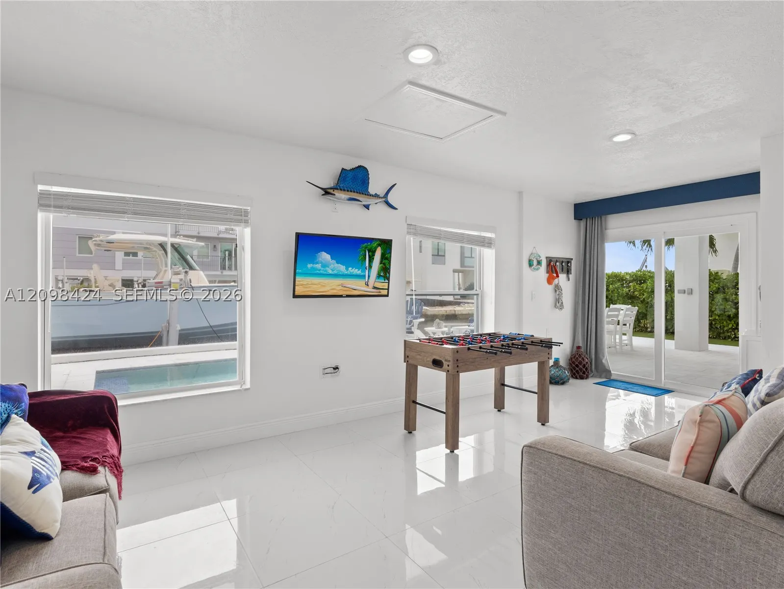 607 Cuda Ln