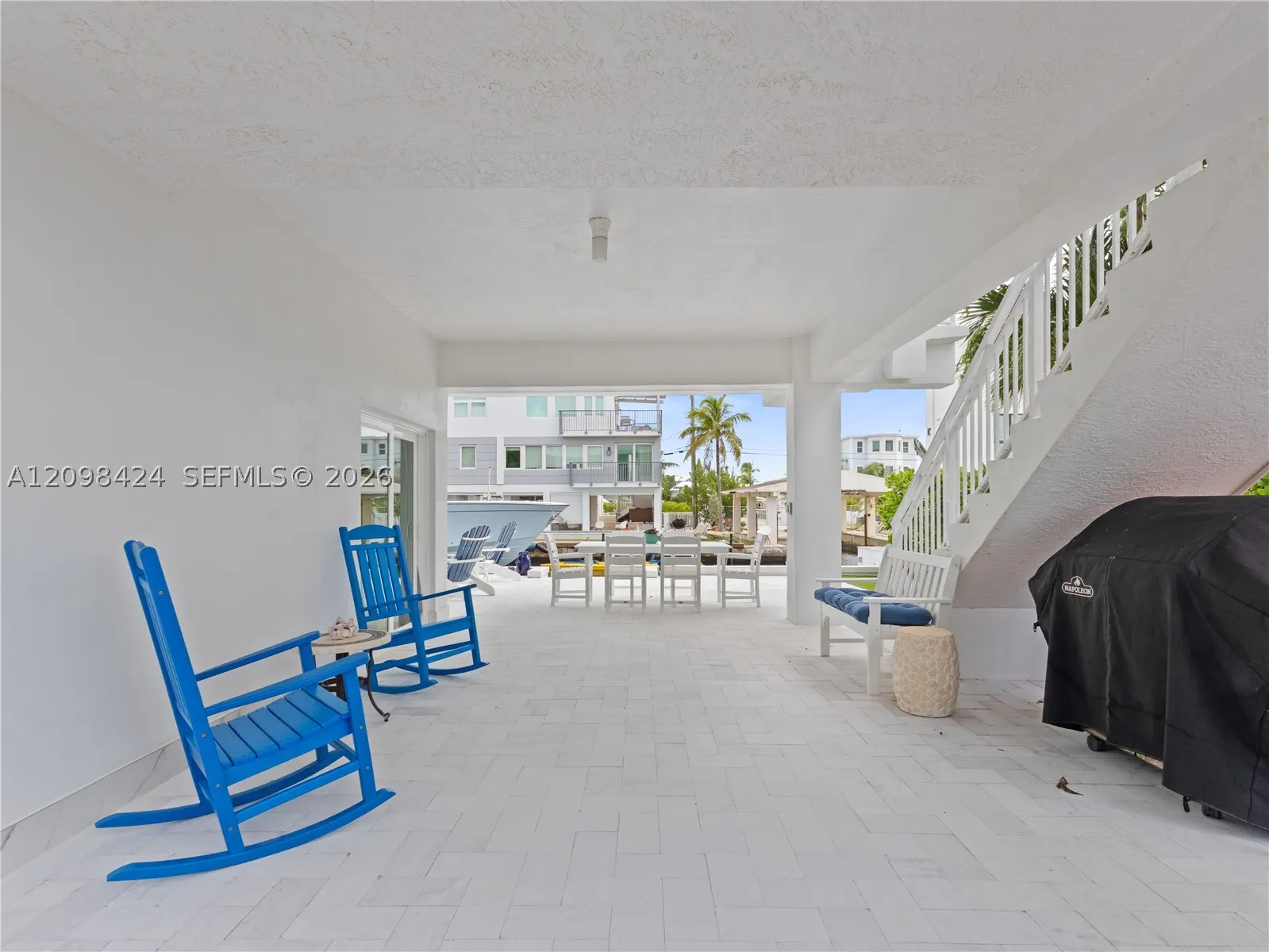 607 Cuda Ln
