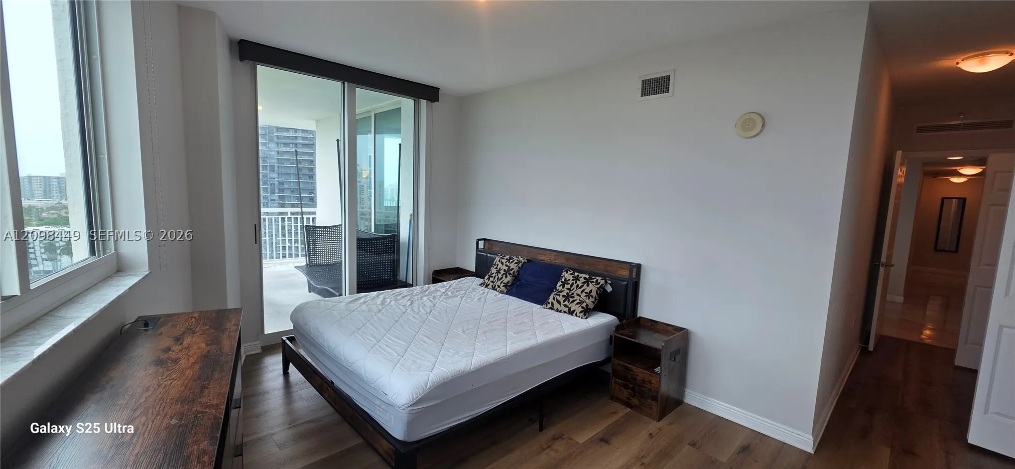 1755 E Hallandale Beach Blvd #1803E