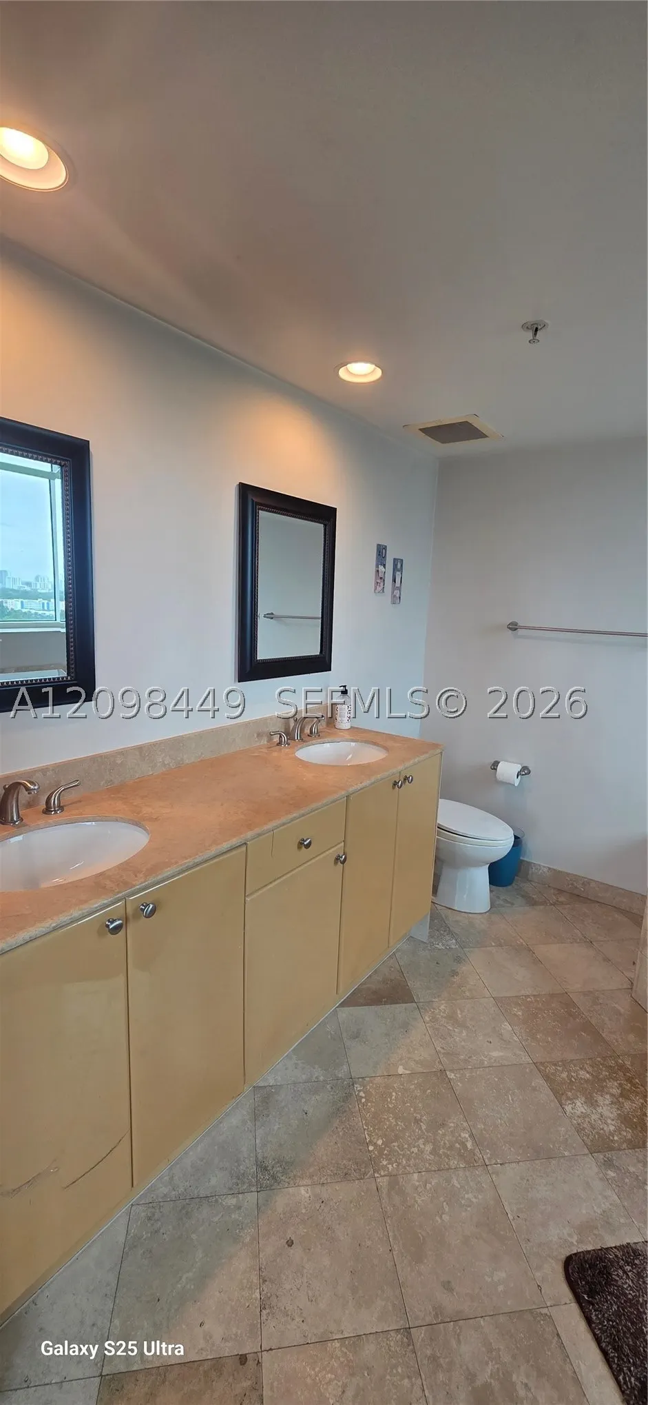1755 E Hallandale Beach Blvd #1803E