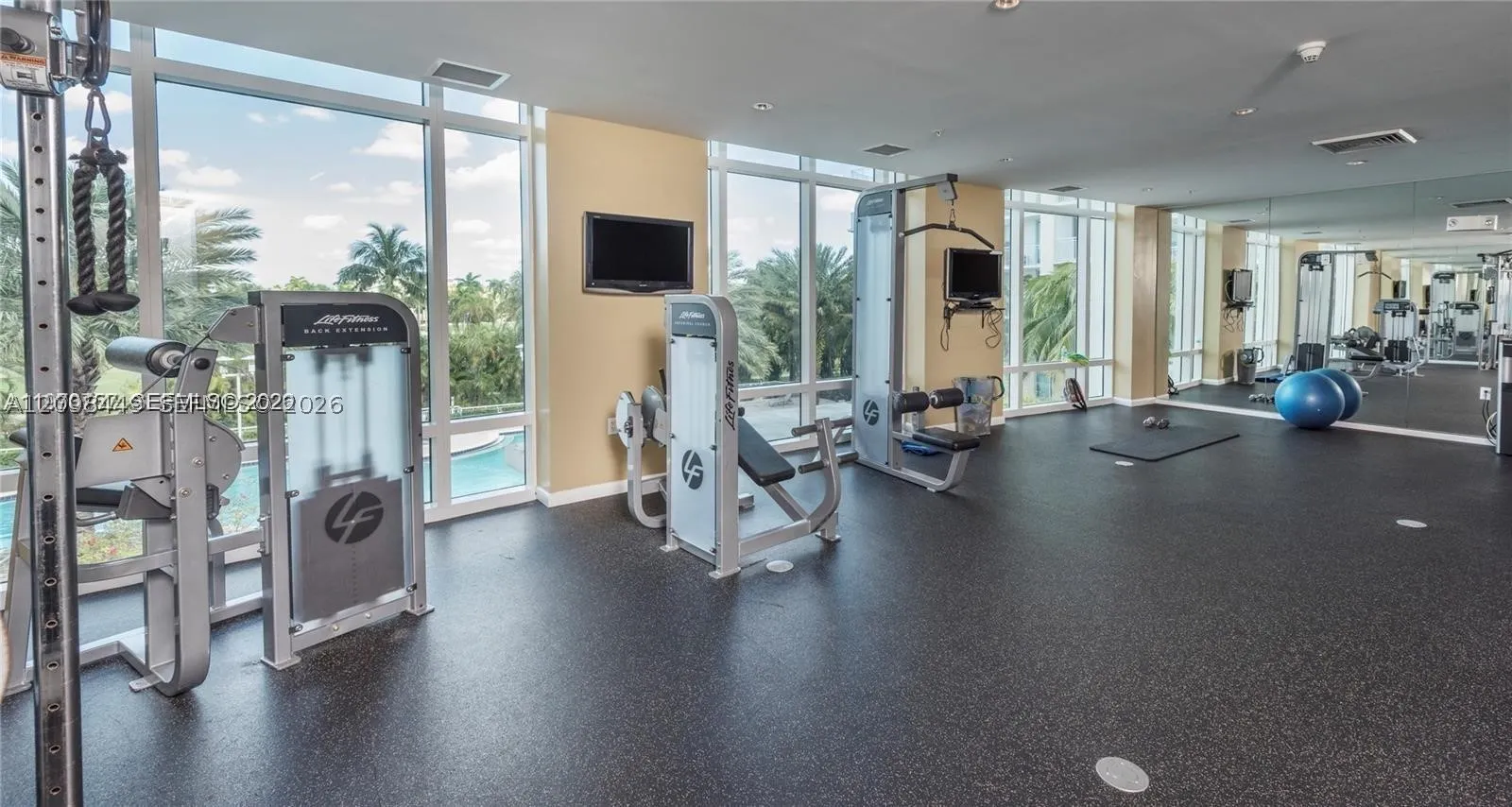 1755 E Hallandale Beach Blvd #1803E