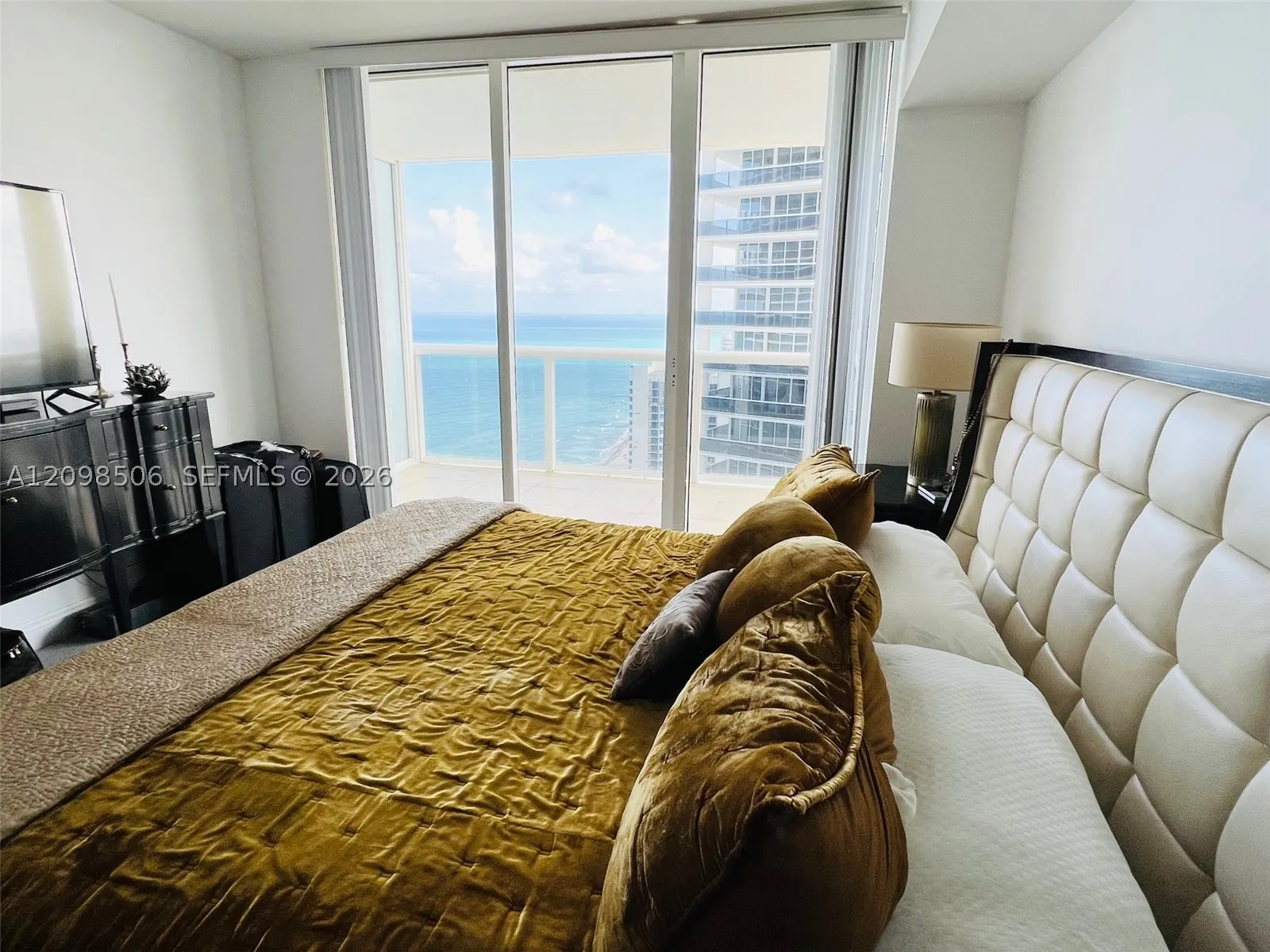 1830 S Ocean Dr #3006