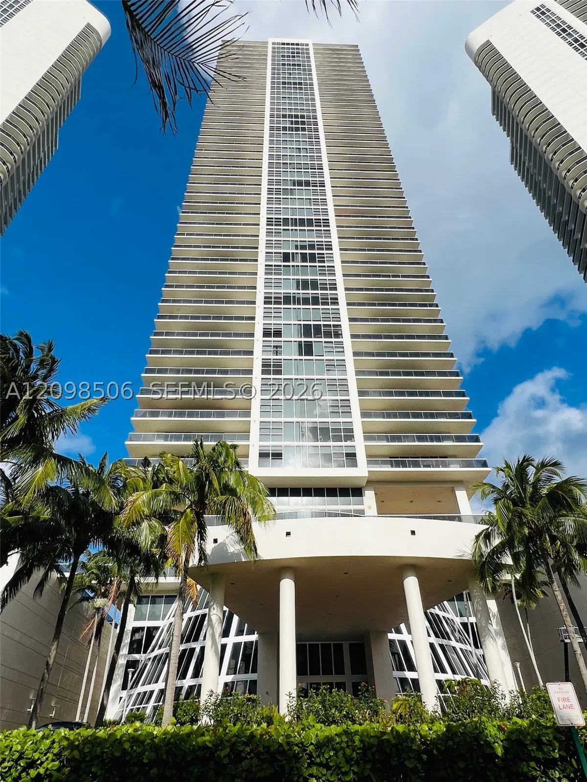 1830 S Ocean Dr #3006
