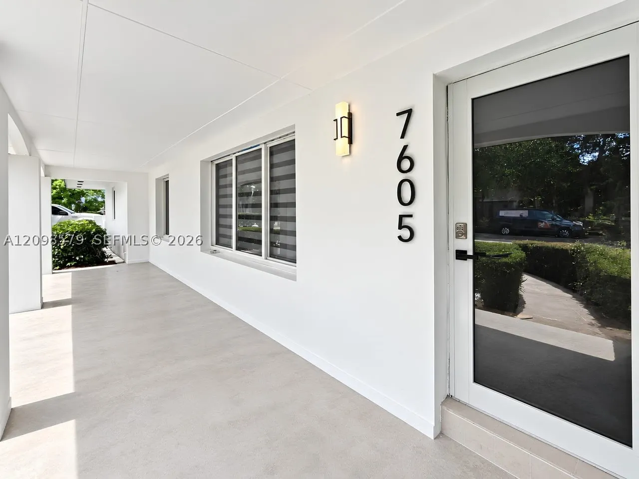 7605 SW 179th Ter