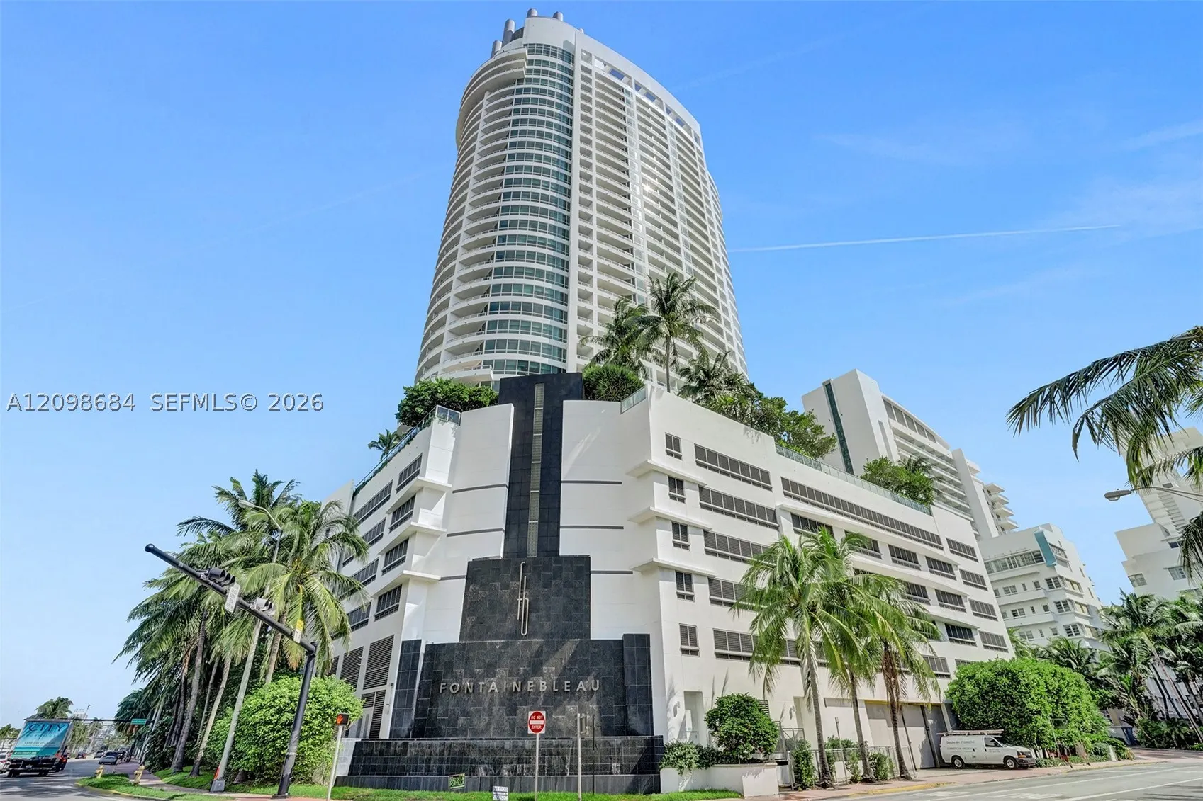 4401 Collins Ave #2612
