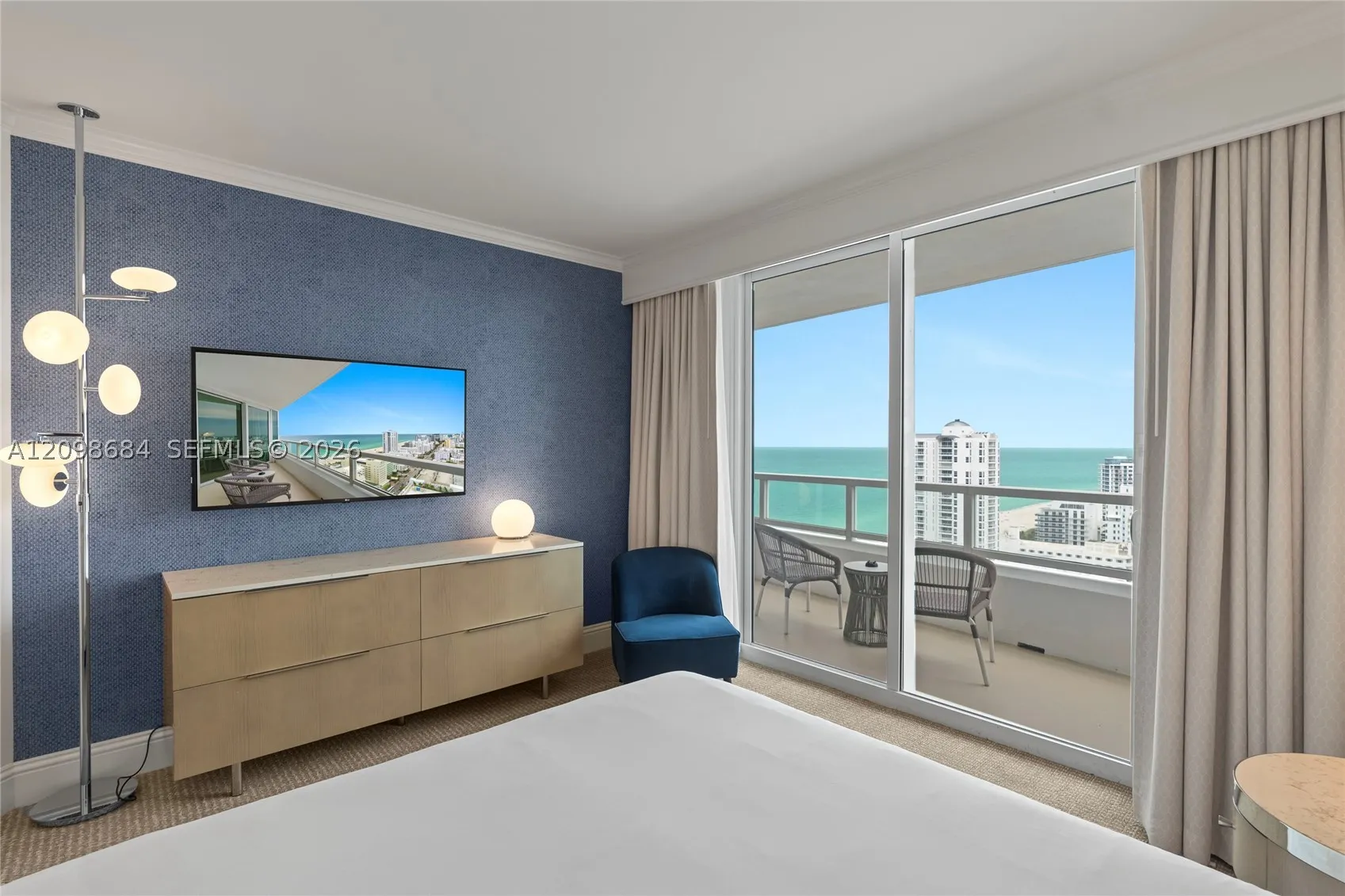 4401 Collins Ave #2612