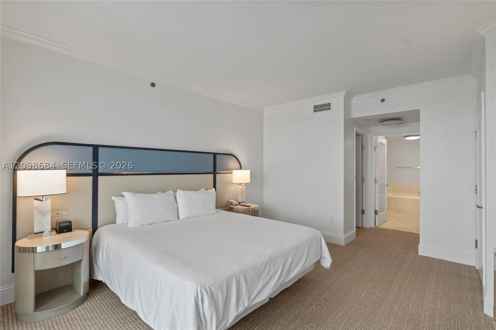 4401 Collins Ave #2612
