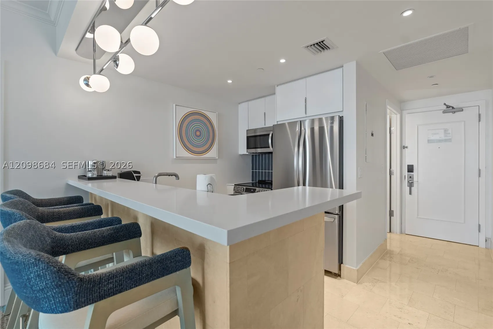 4401 Collins Ave #2612