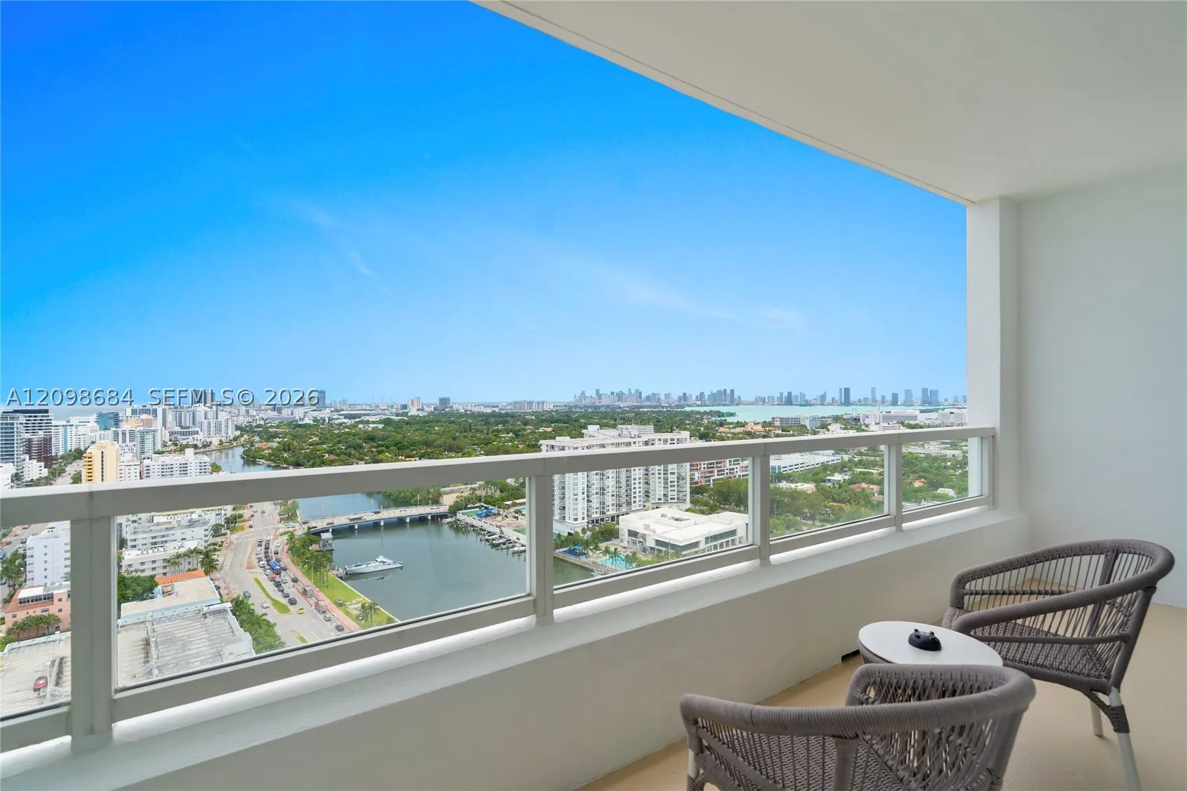4401 Collins Ave #2612