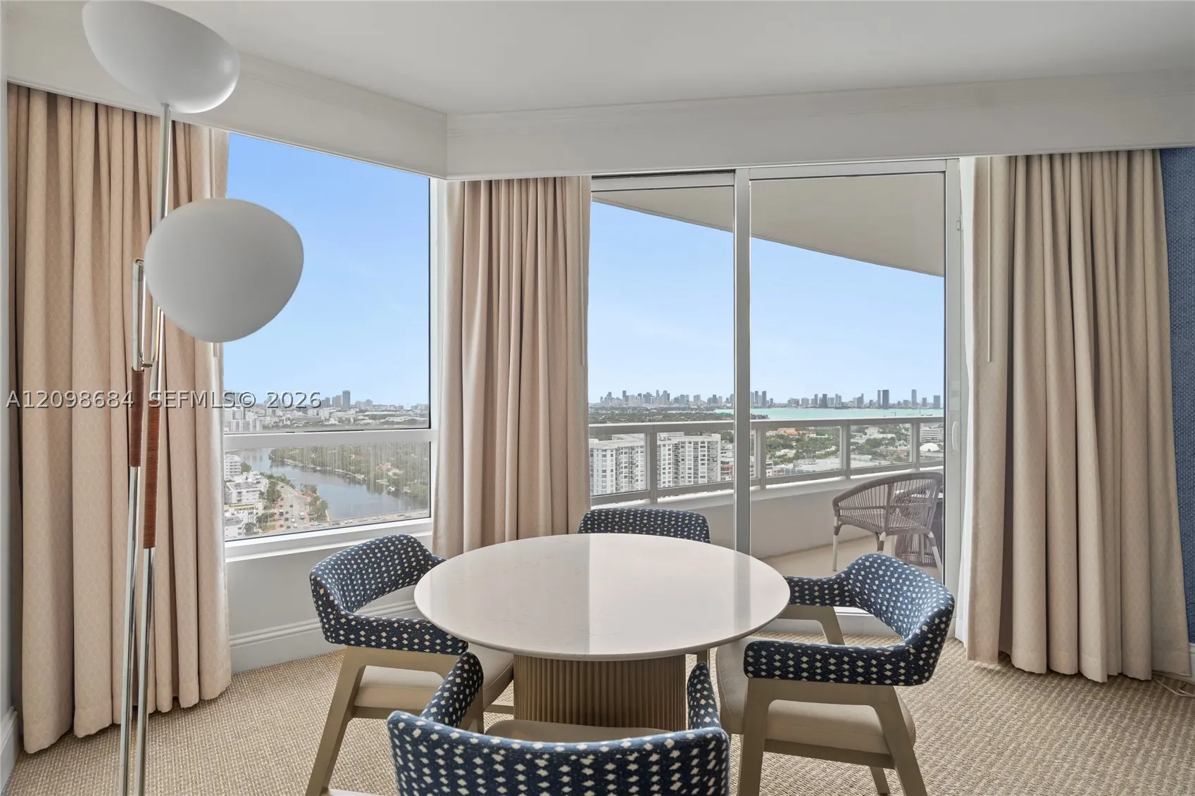 4401 Collins Ave #2612