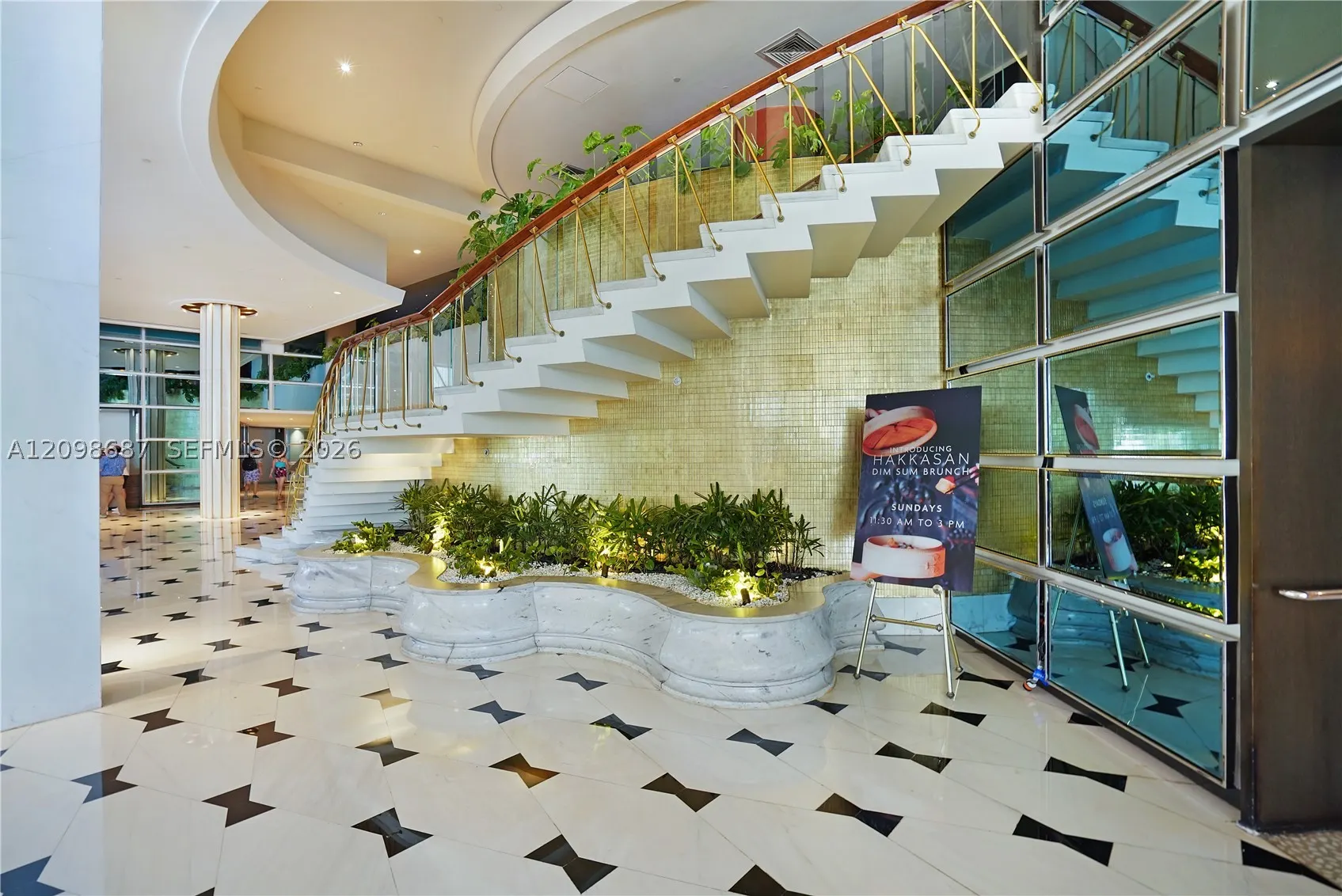 4401 Collins Ave #2610/2612