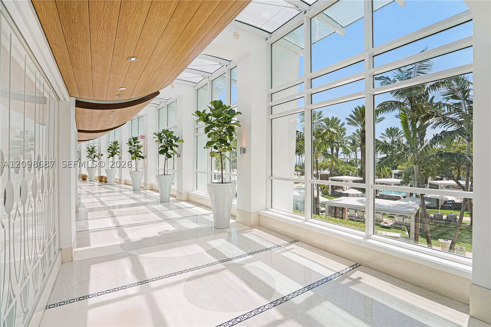 4401 Collins Ave #2610/2612