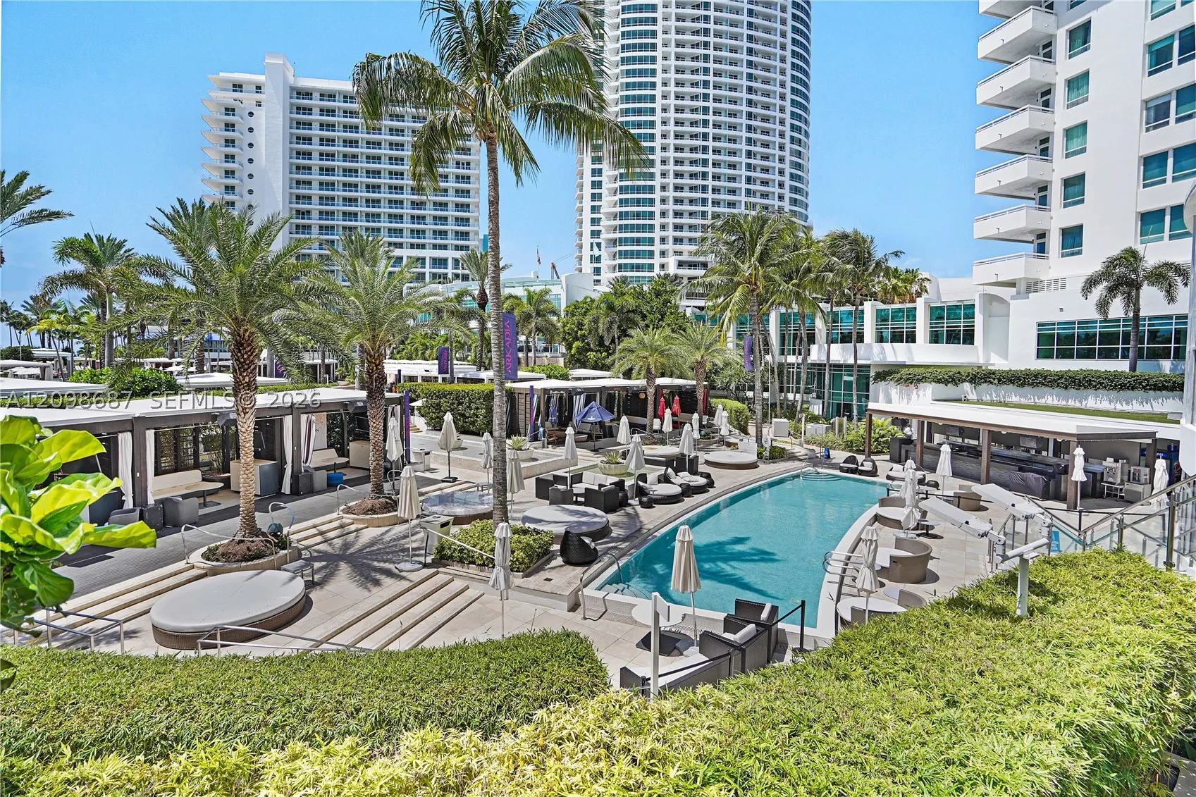 4401 Collins Ave #2610/2612