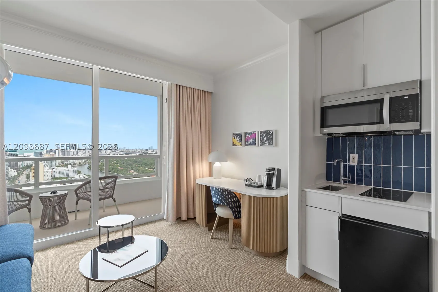 4401 Collins Ave #2610/2612