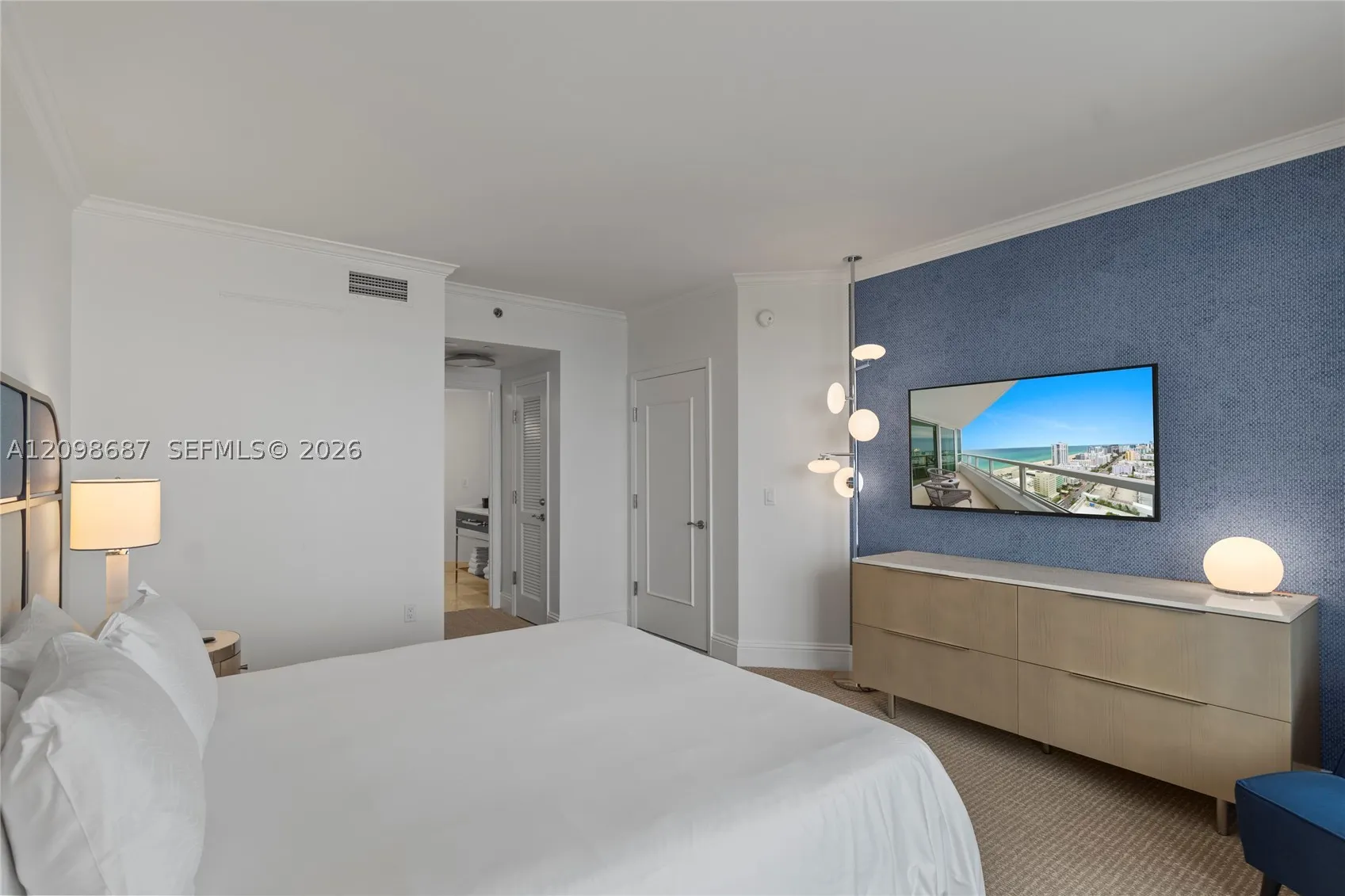 4401 Collins Ave #2610/2612