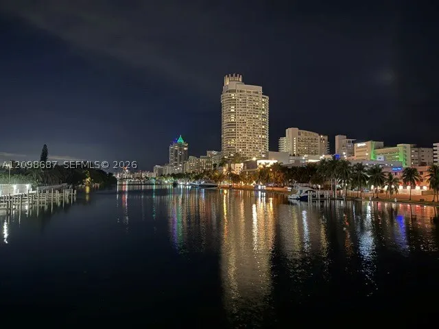 4401 Collins Ave #2610/2612