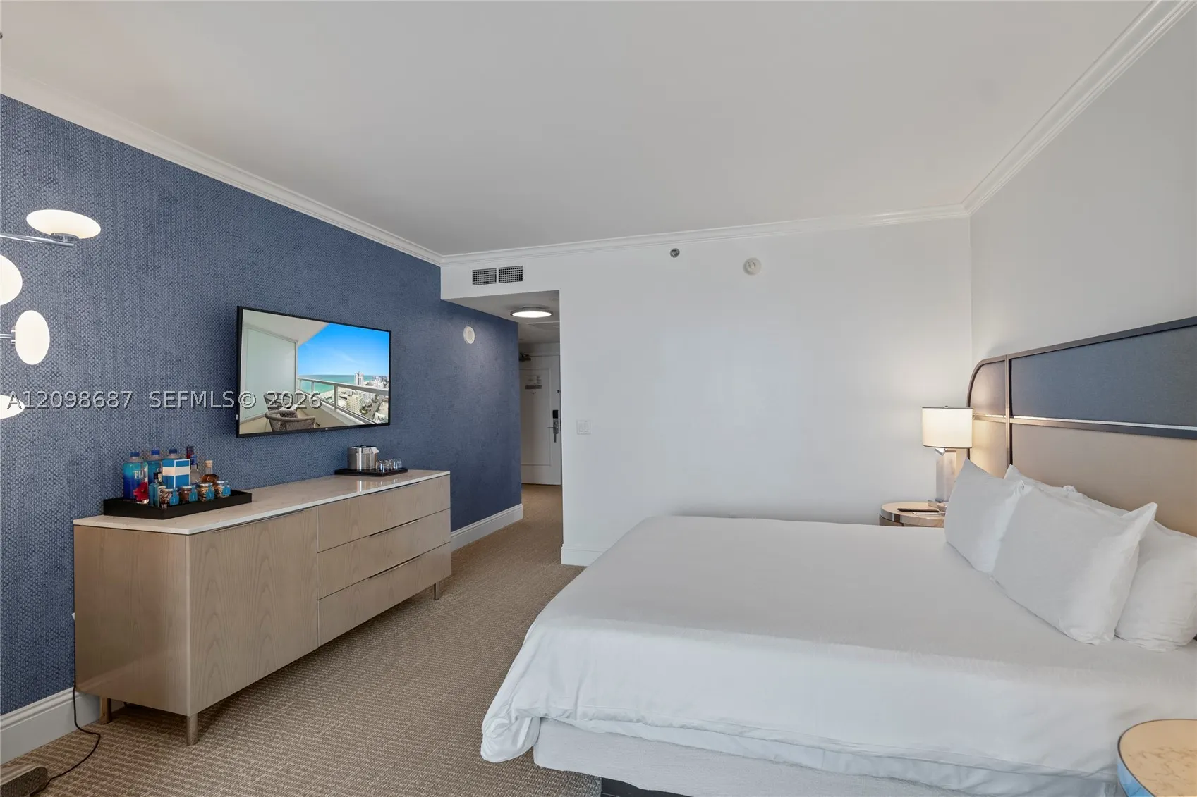4401 Collins Ave #2610/2612