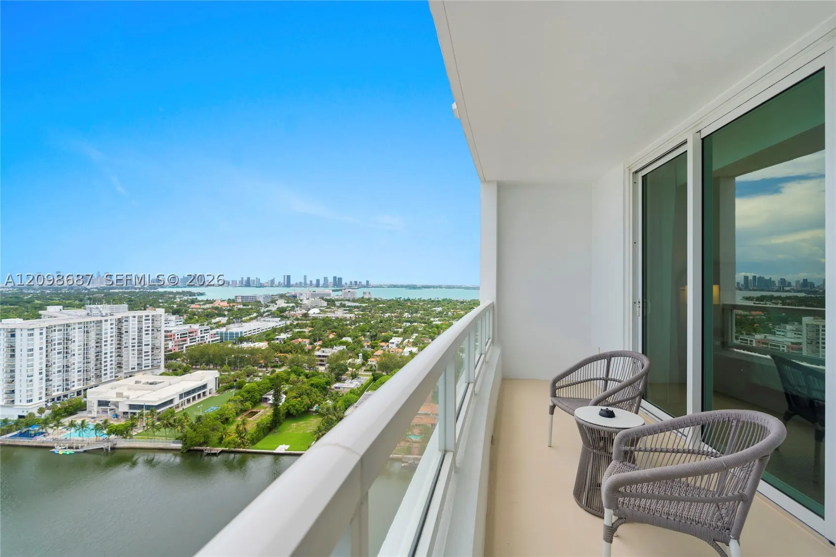 4401 Collins Ave #2610/2612