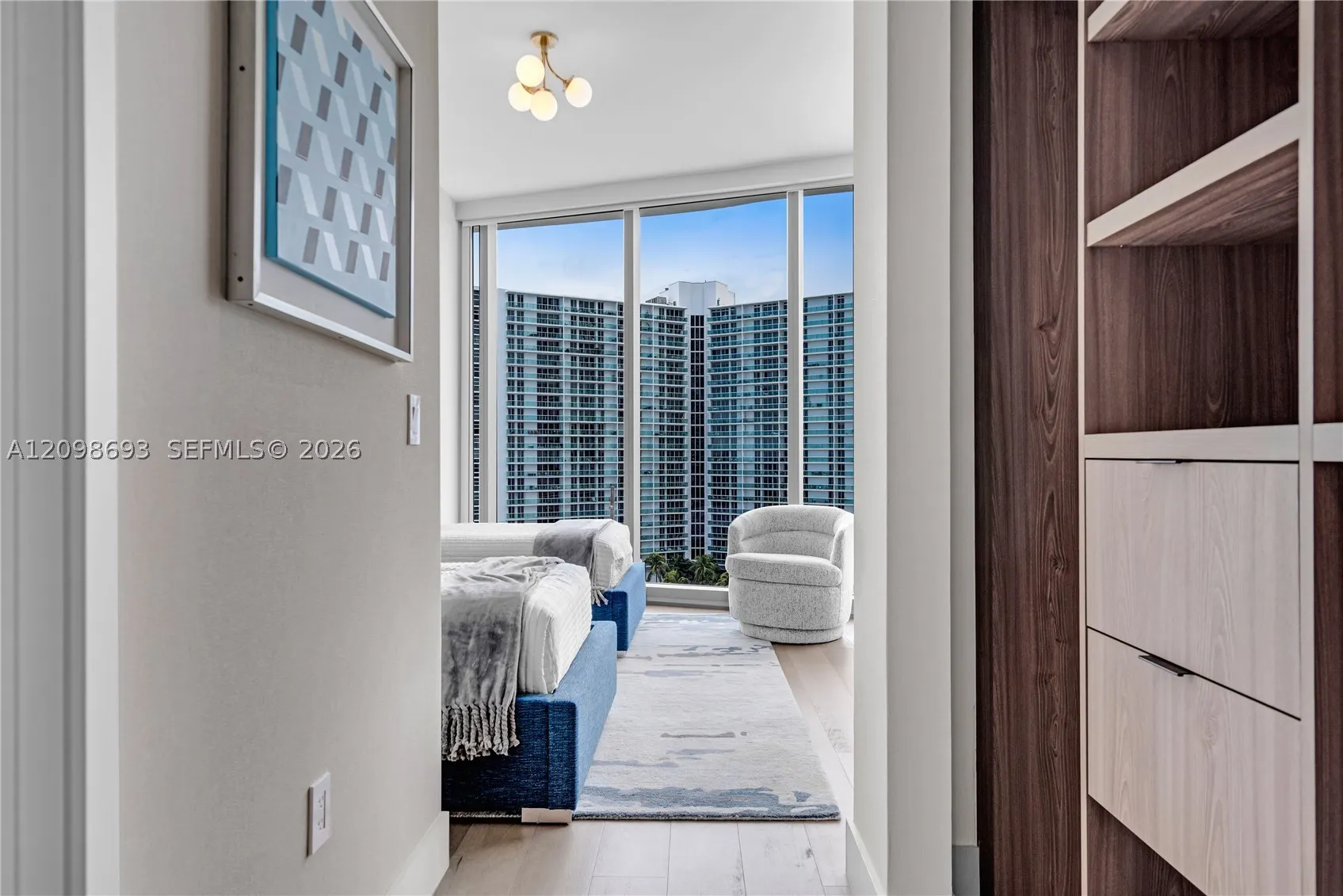 15701 Collins Ave #705