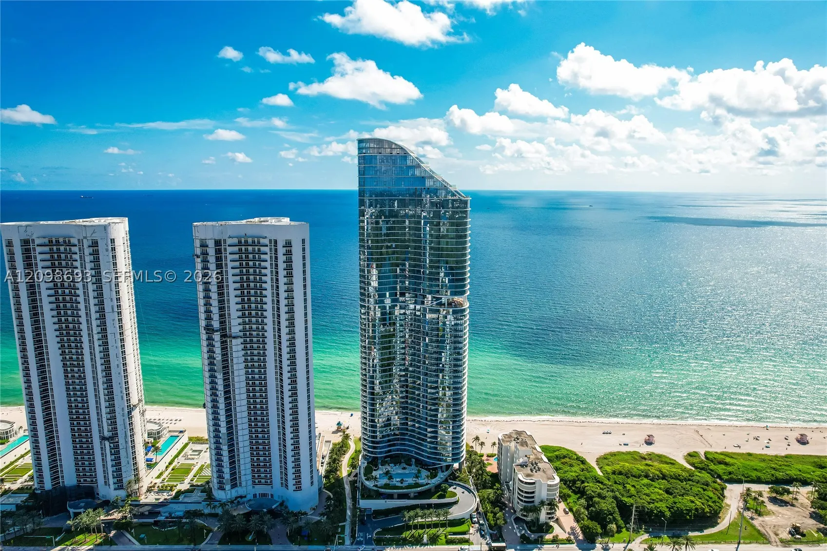 15701 Collins Ave #705