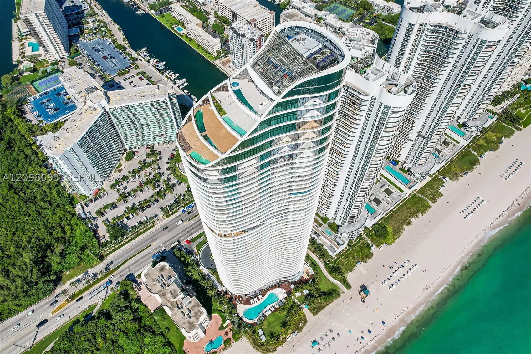 15701 Collins Ave #705