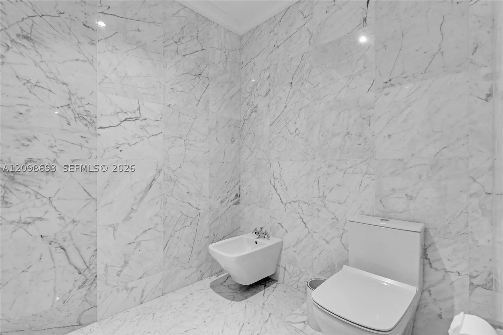 15701 Collins Ave #705