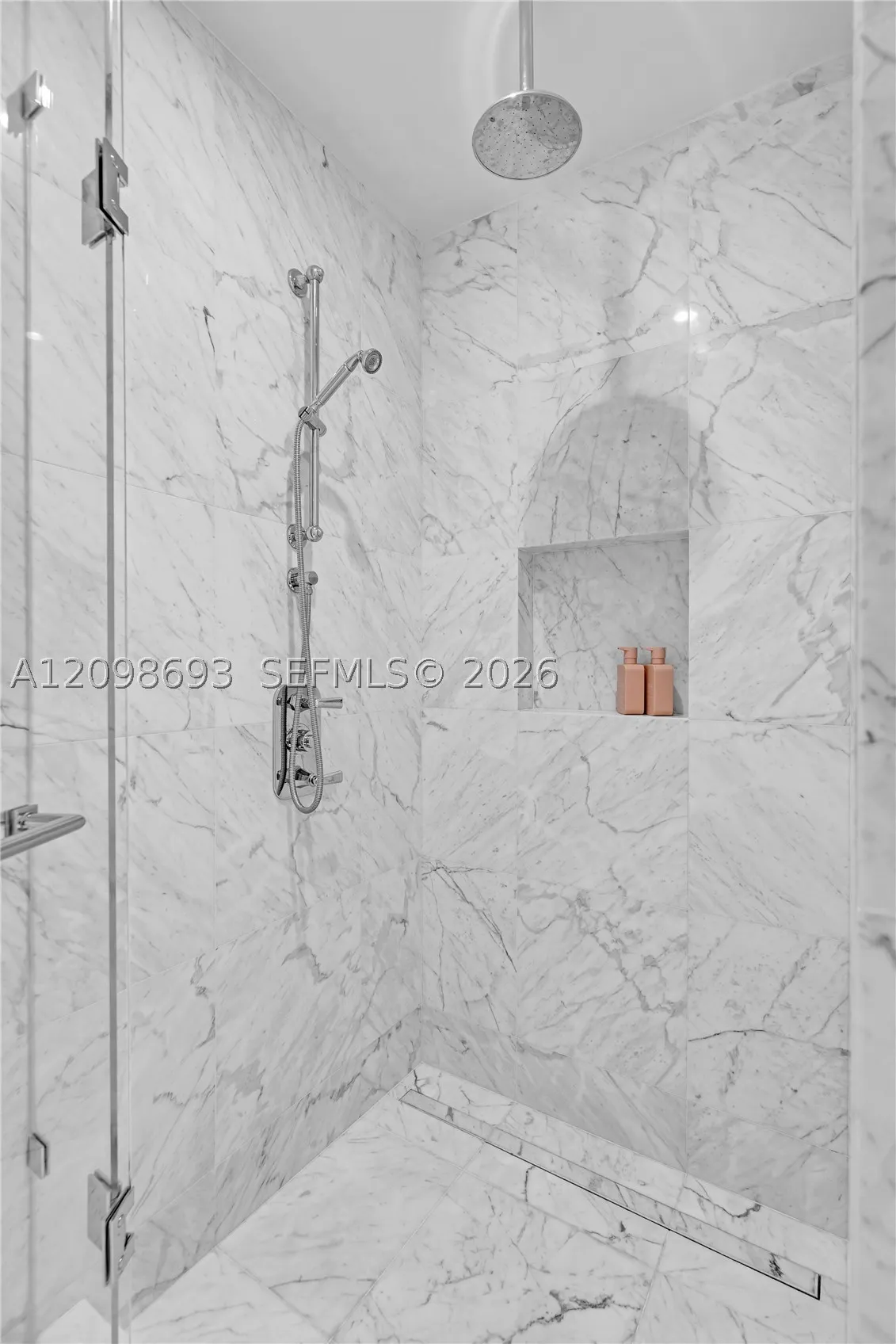 15701 Collins Ave #705