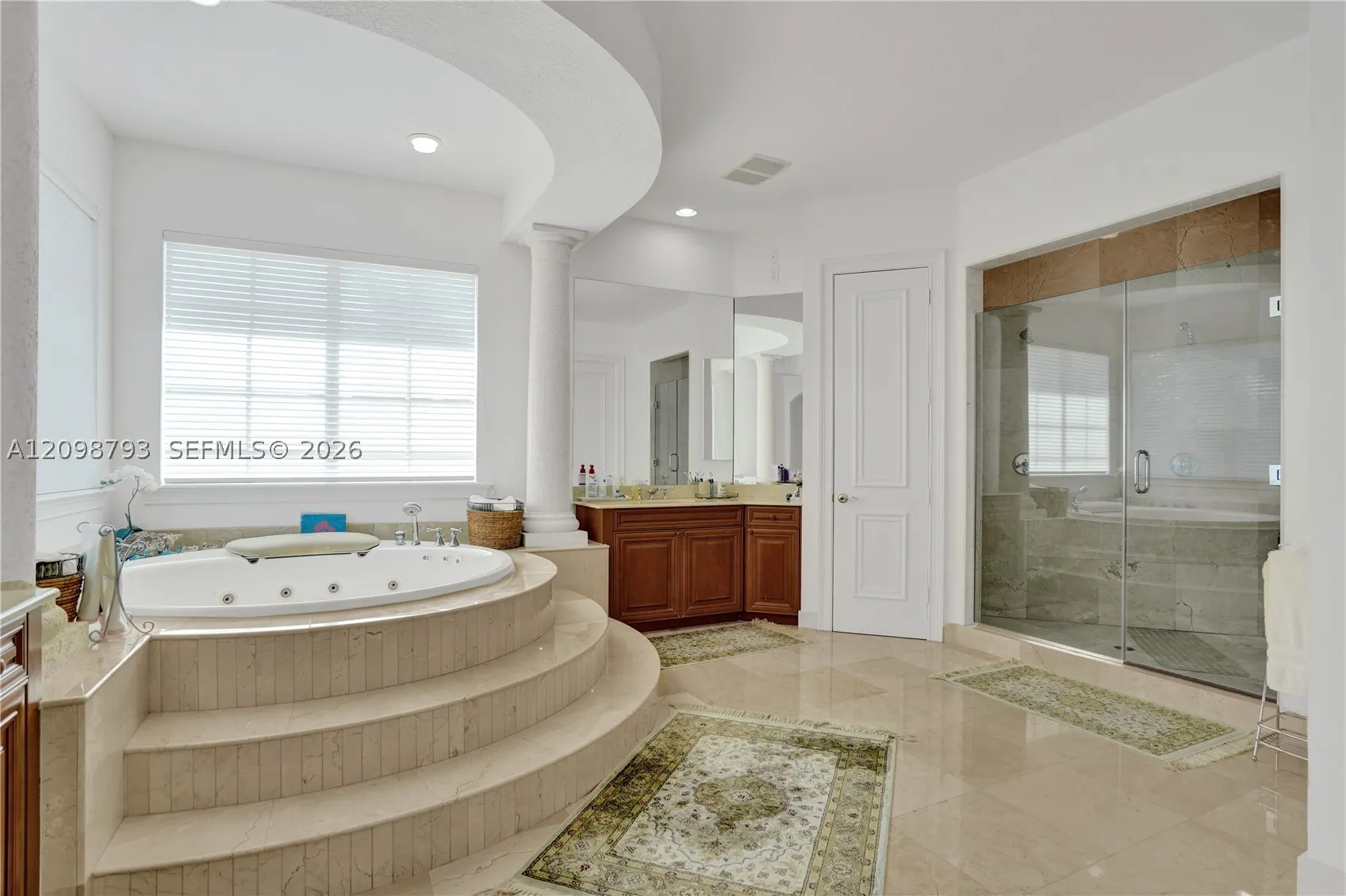 1130 Harbor Ct