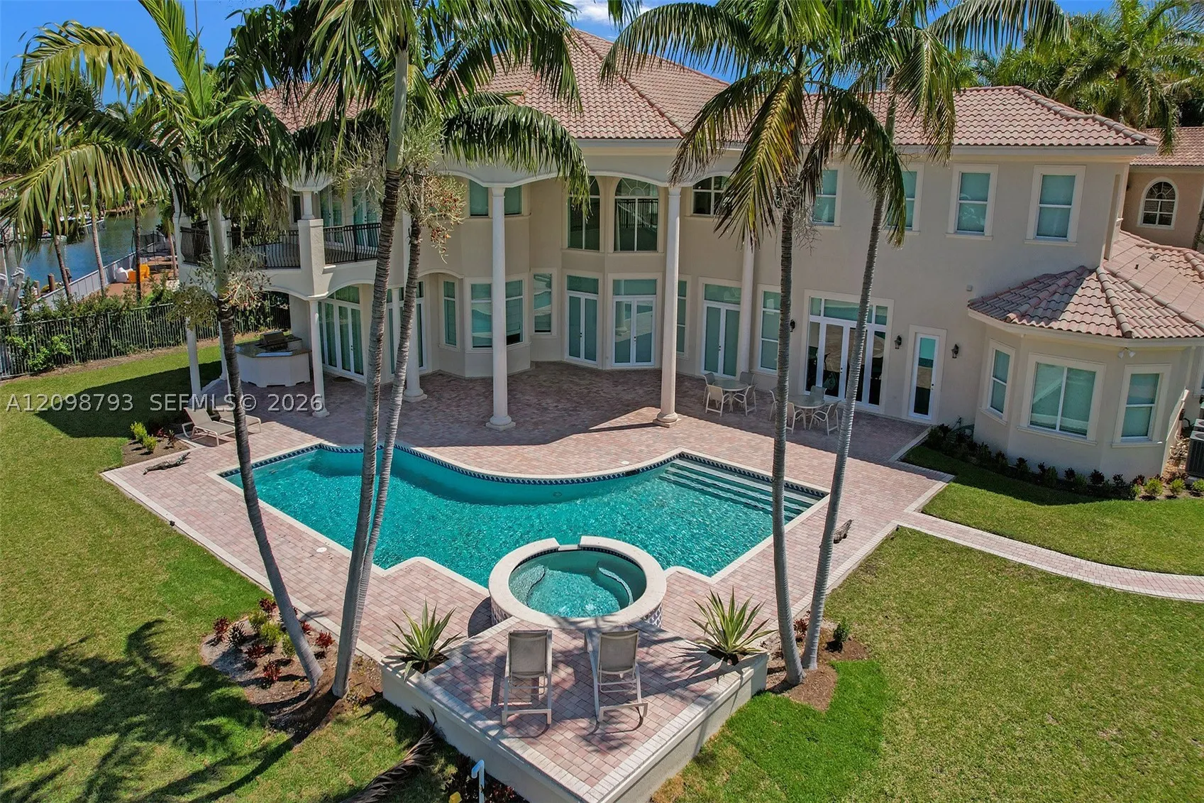 1130 Harbor Ct