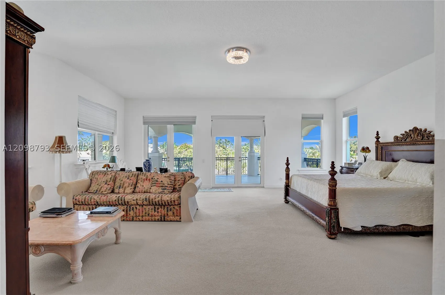 1130 Harbor Ct