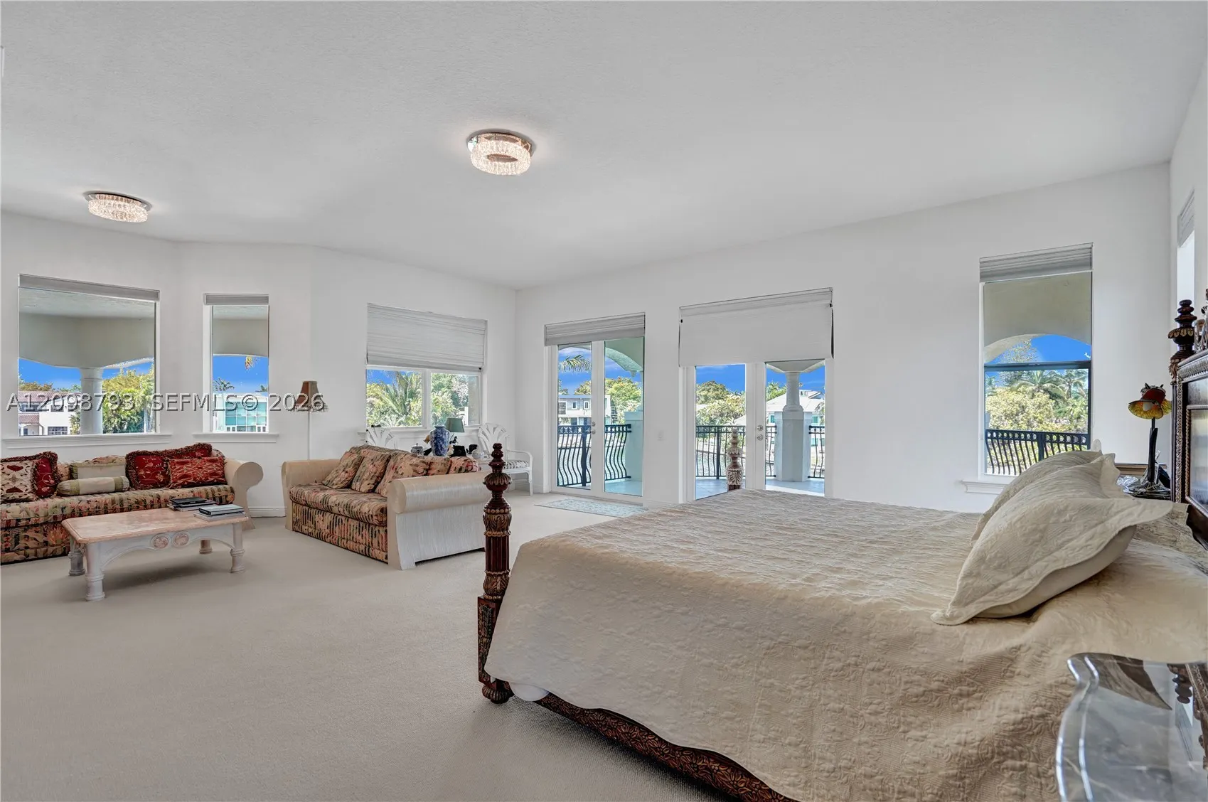 1130 Harbor Ct