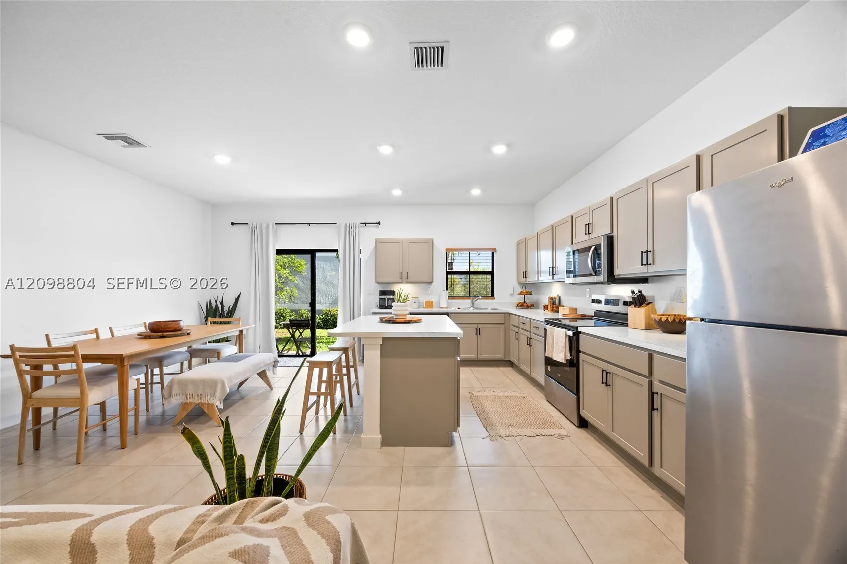 369 NW 8th Ct