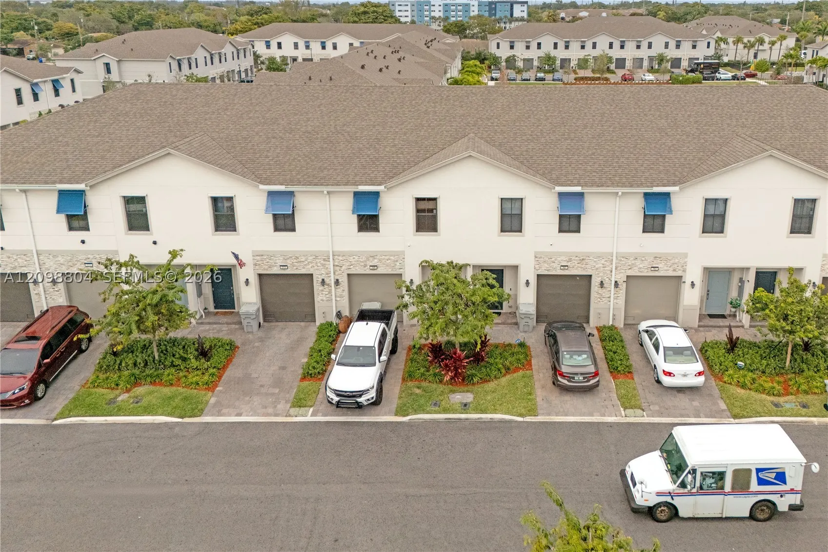 369 NW 8th Ct