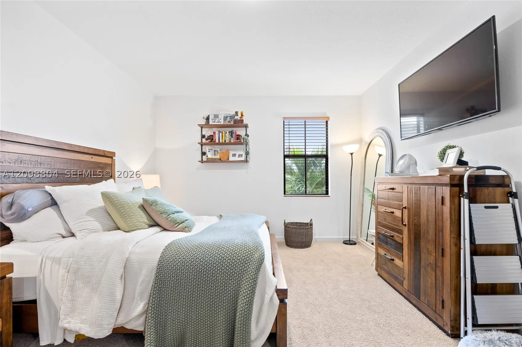 369 NW 8th Ct