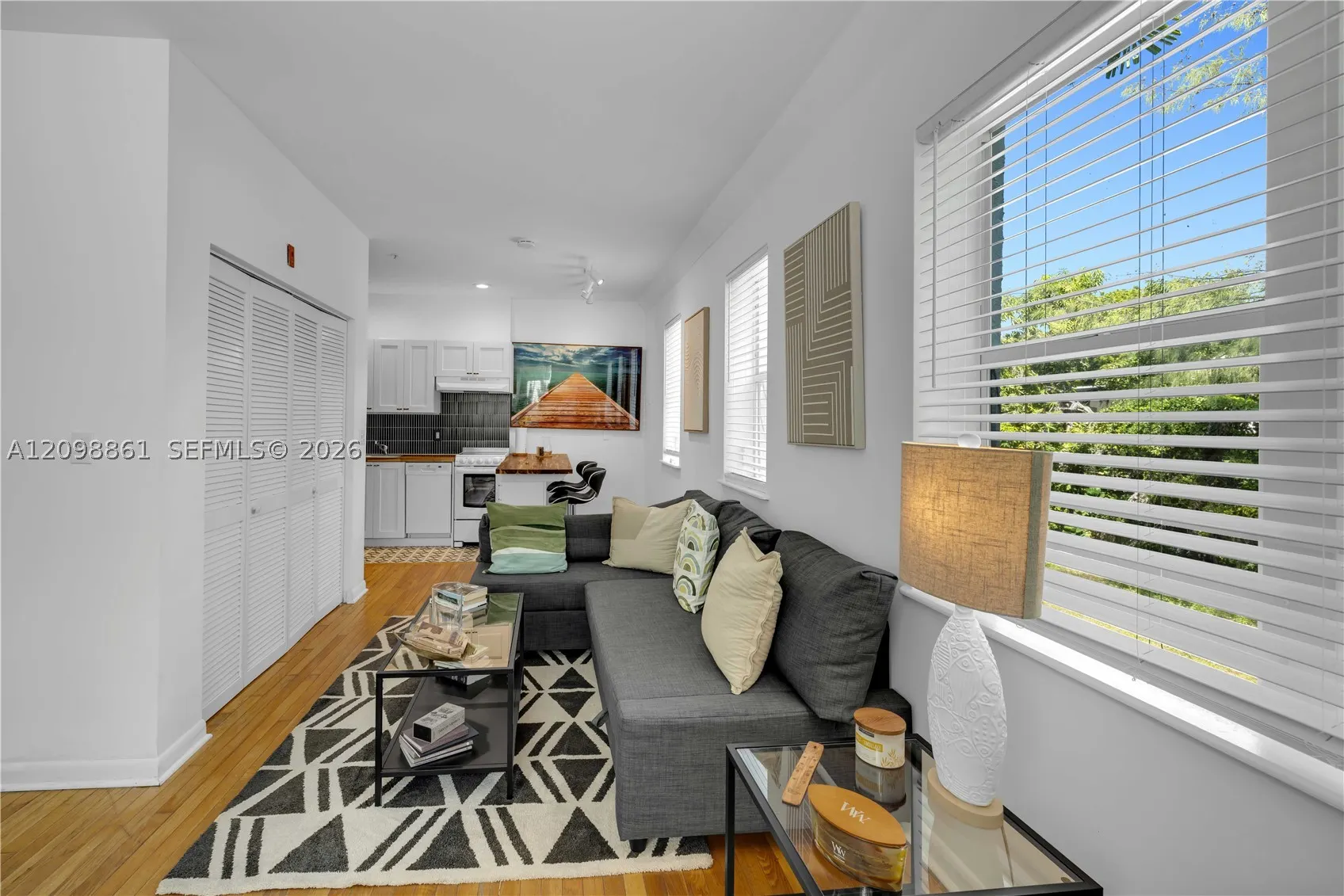 1521 Lenox Ave #209