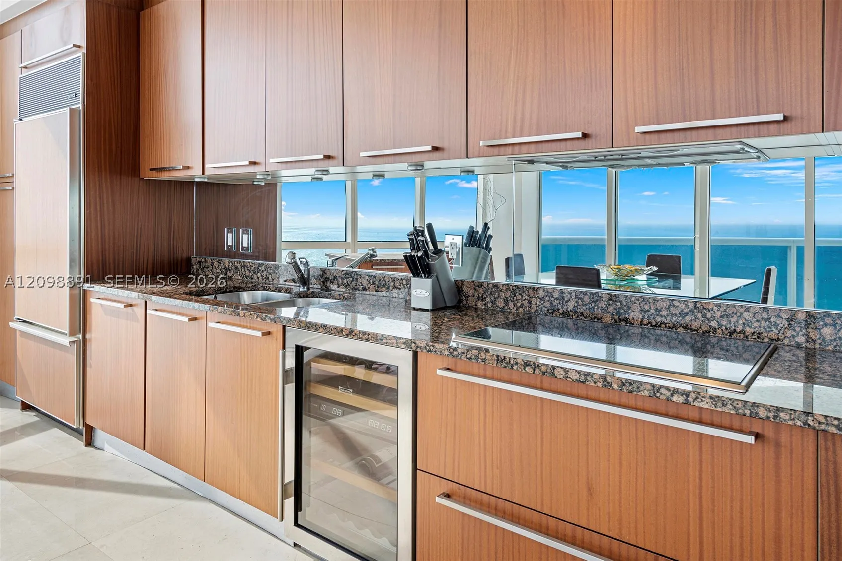 15901 Collins Ave #2801