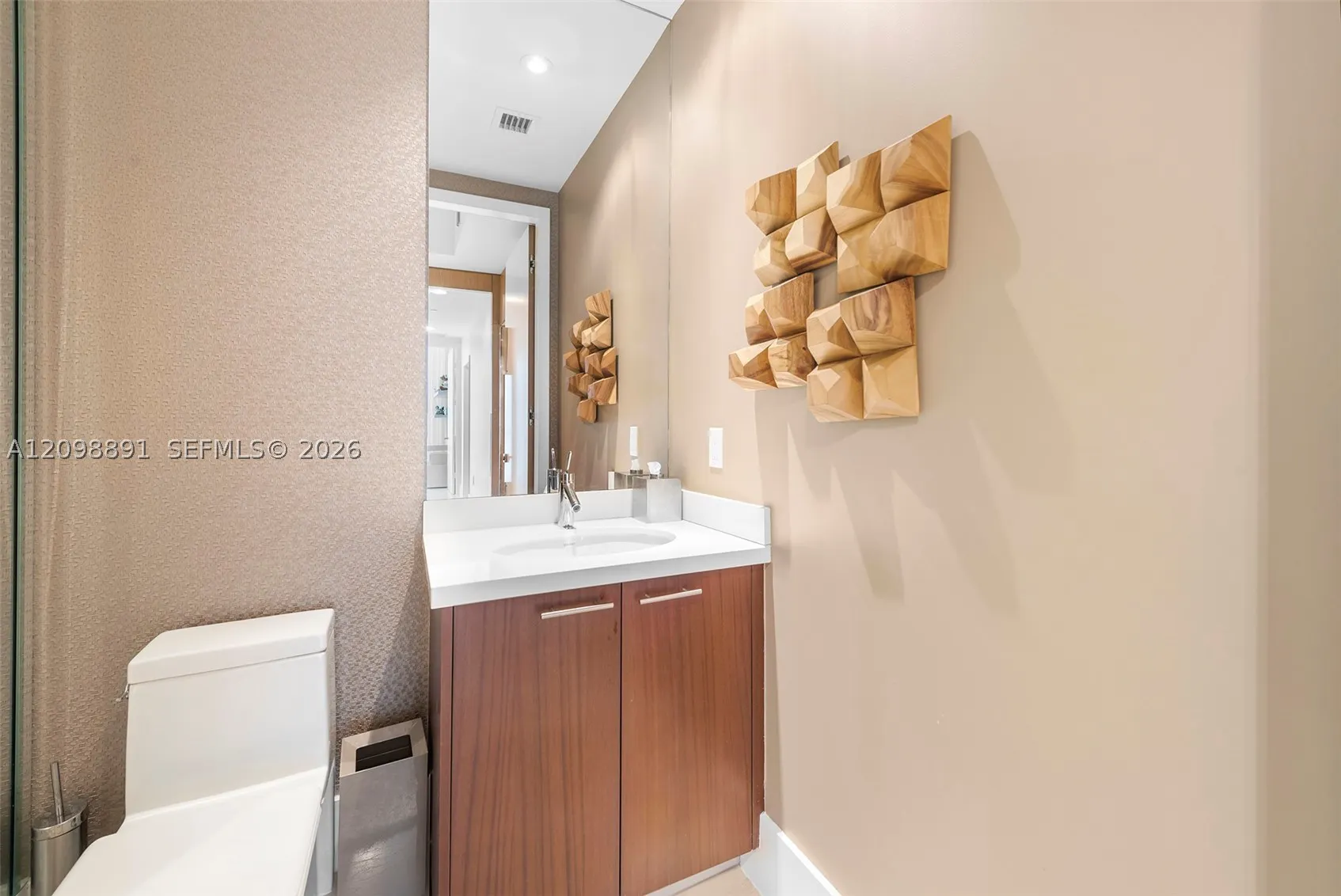 15901 Collins Ave #2801