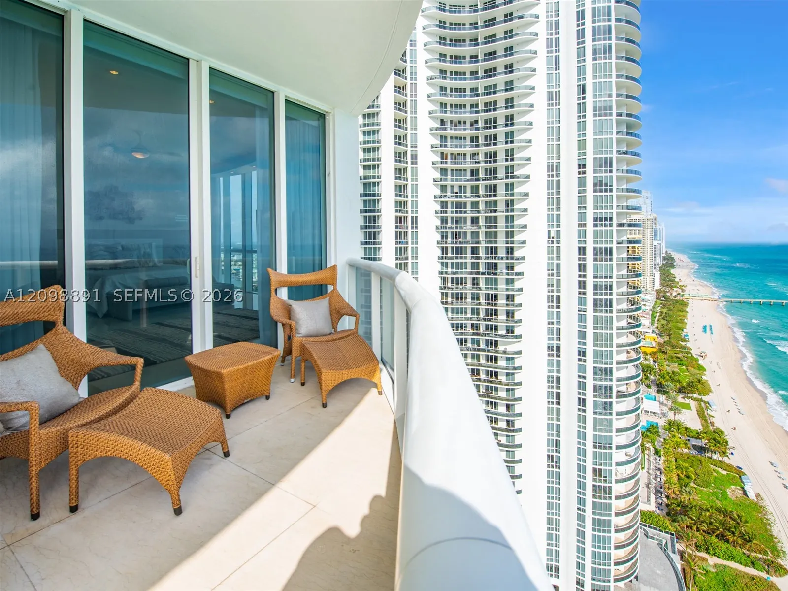 15901 Collins Ave #2801